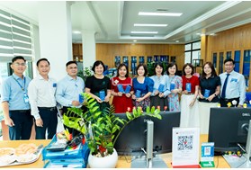 Lãnh đạo nhà trường thăm và chúc Tết - Xuân Bính Ngọ 2026