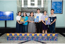 Công đoàn HUIT gửi trao yêu thương dịp Trung thu